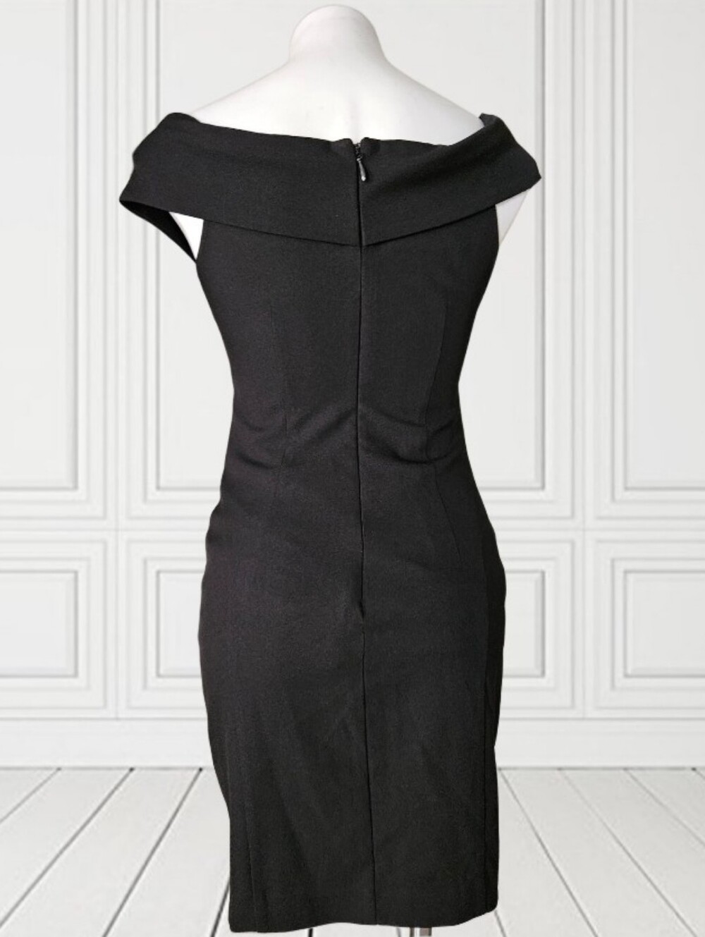 bebe Bodycon Dress - Picture 3 of 6